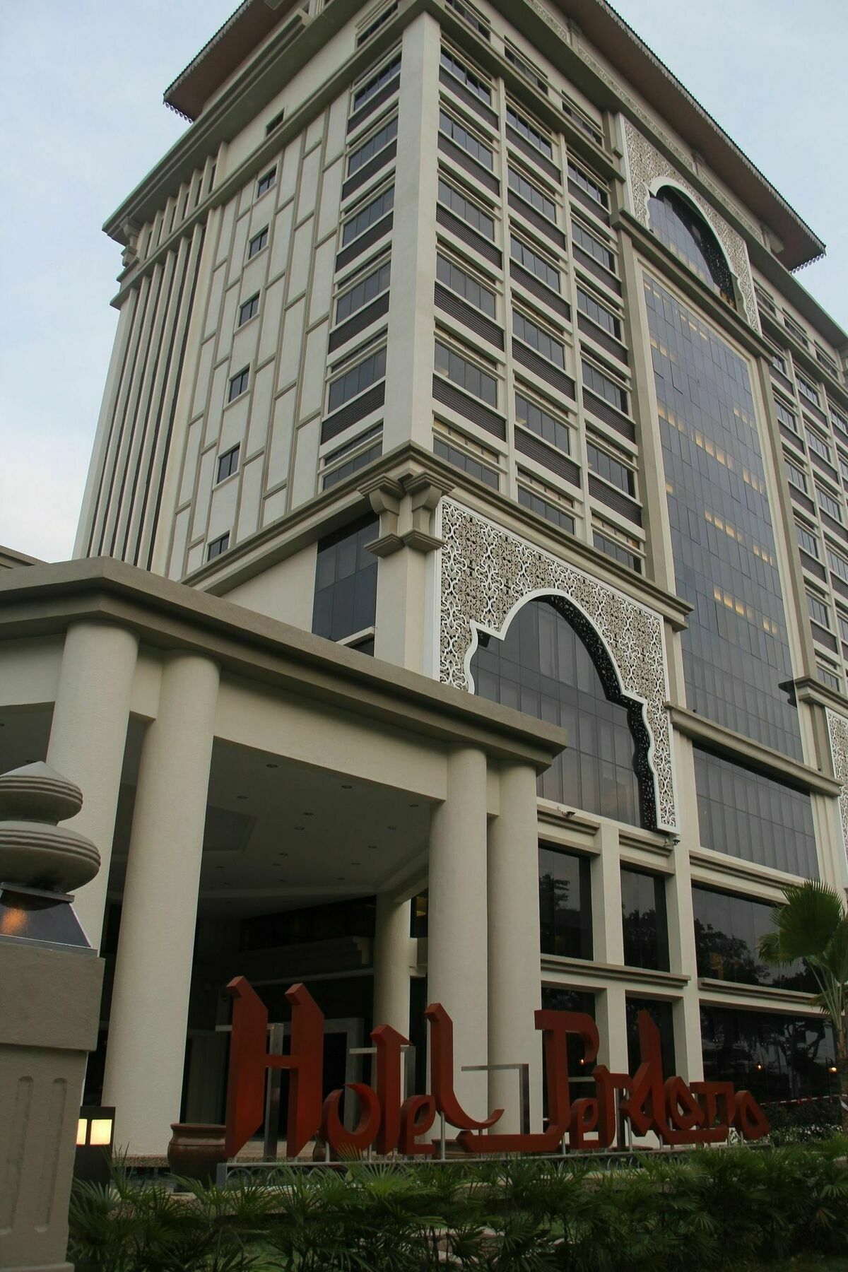 Perdana Kota Bharu Hotel Ngoại thất bức ảnh